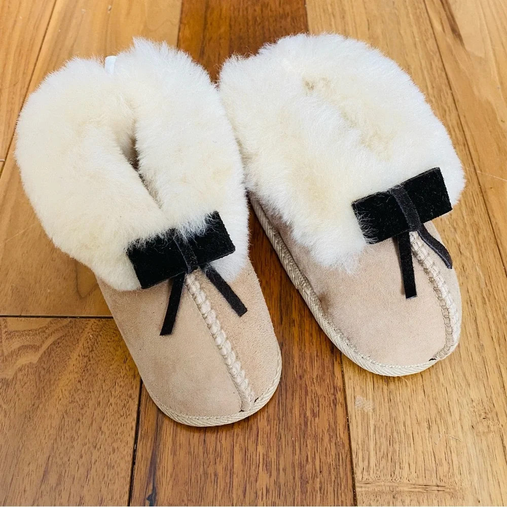 New Shearling Booties Baby Girls Size XL